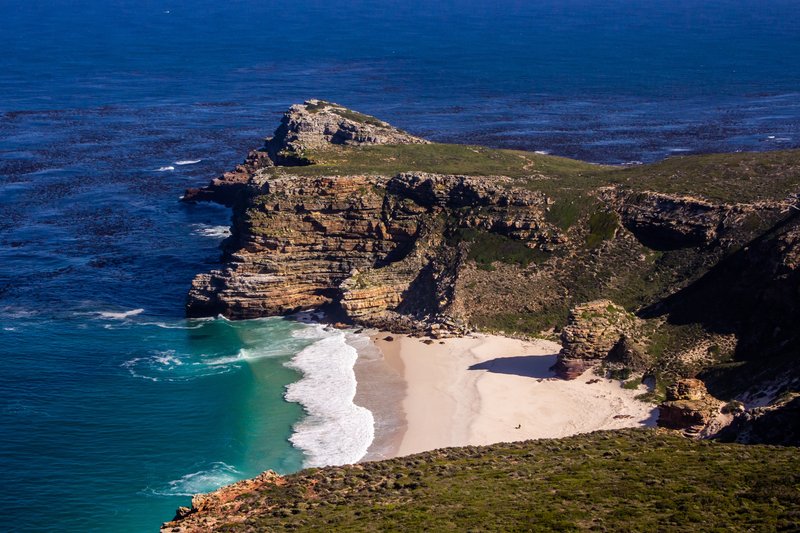 La vue sur la plage abritée de Diaz Beach sur la péninsule du Cap en Afrique du Sud