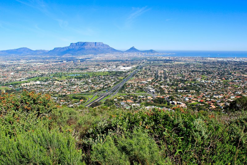 View of Table Mountain and the national road from Tygerberg Hill 🗺️