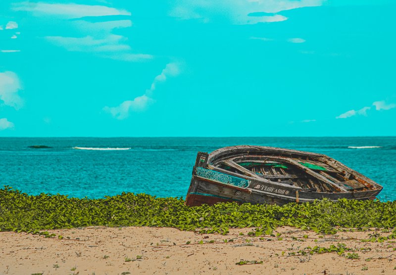 Bateau au bord de la plage de Malindi, Kenya