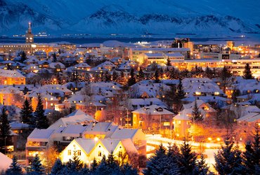 Reykjavik, capitale de l'Islande en hiver le soir                                                        🗺️