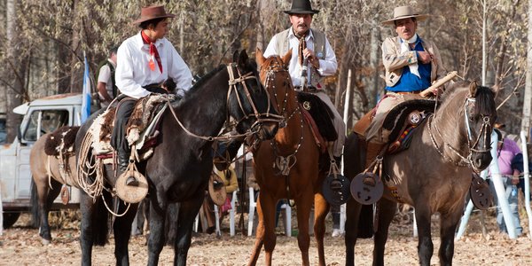 Argentine Gauchos chevaux Cow boys