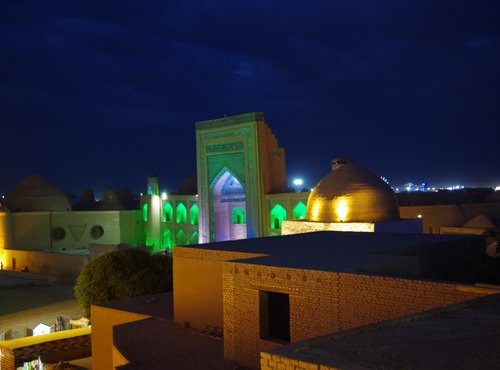 Souvenir du voyage de Raphael, Ouzbékistan