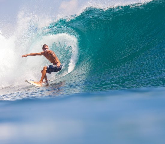 Surf à Bali, Indonésie