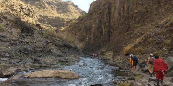 cascade Ngare Sero près du lac Natron en Tanzanie
