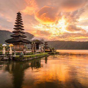 Temple Pura Ulun Danu Bratan Bali Indonésie