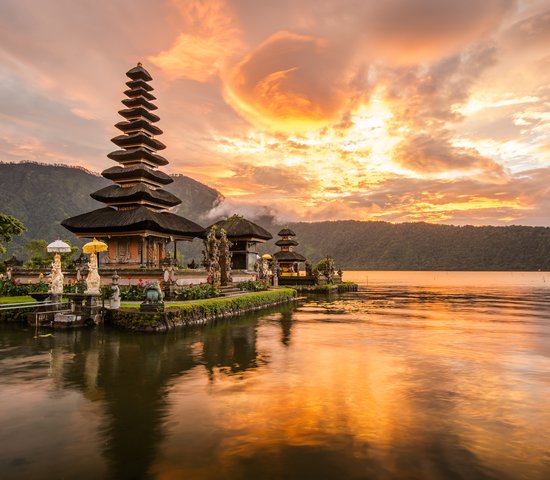 Temple Pura Ulun Danu Bratan Bali Indonésie