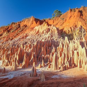 Tsingy_rouge_Madagascar