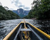 Angel fall dans le parc National de Canaima au Venezuela