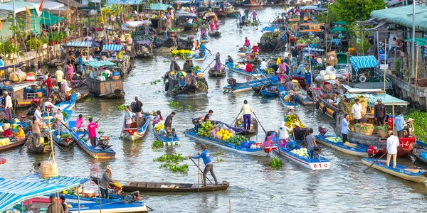 Vietnam Soc Trang marché flottant Delta Mékong