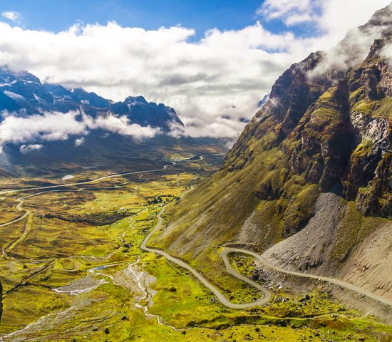 Vue sur la route de la mort dans les Yungas, Coroico, Bolivie