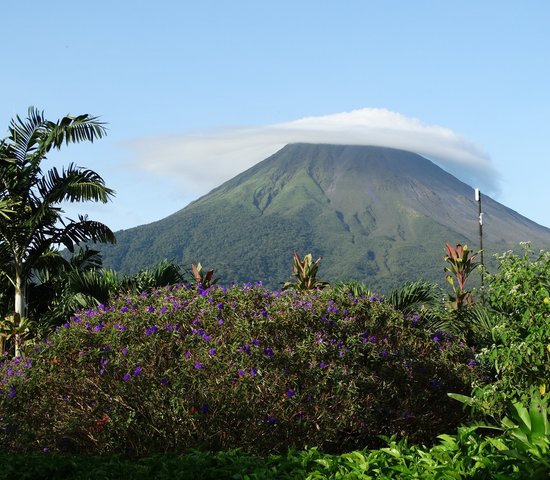 costa rica volcan