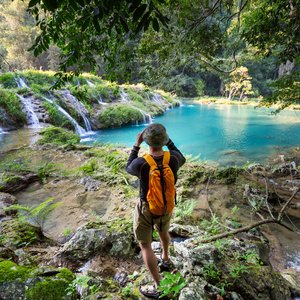 Piscines naturelles de Semuc Champey au Guatemala