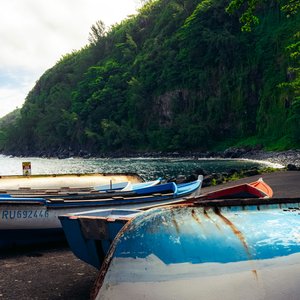 Bateaux échouées sur la plage, La Réunion, France