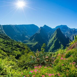 Panorama du Cirque de Mafate sur l'île de La Réunion, France