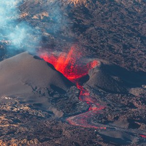 Piton de La Fournaise en ébullition, île de la Réunion