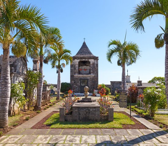 Tombeau du poète Leconte de Lisle au Cimetière Marin, Saint Paul, La Réunion