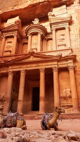 INCONTOURNABLES   Al Khazneh  trésor de Petra Jordanie 