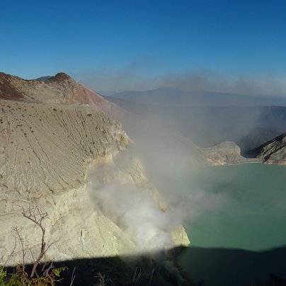 Lac cratère Bali