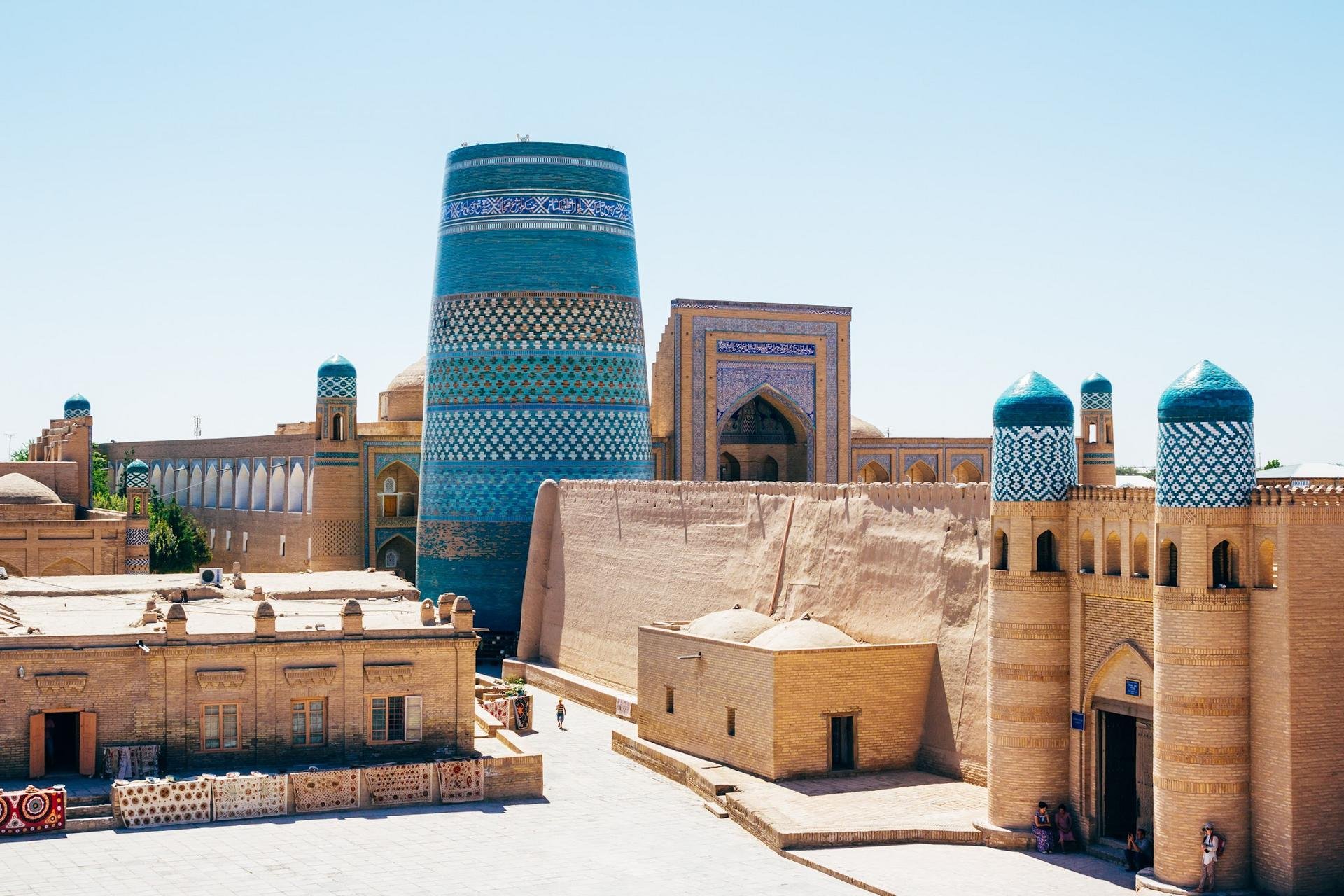 L'architecture d'Itchan Kala, la ville fortifiée de Khiva, Ouzbékistan. Patrimoine mondial de l'UNESCO Crédits : Shutterstock / Iryna Hromotska