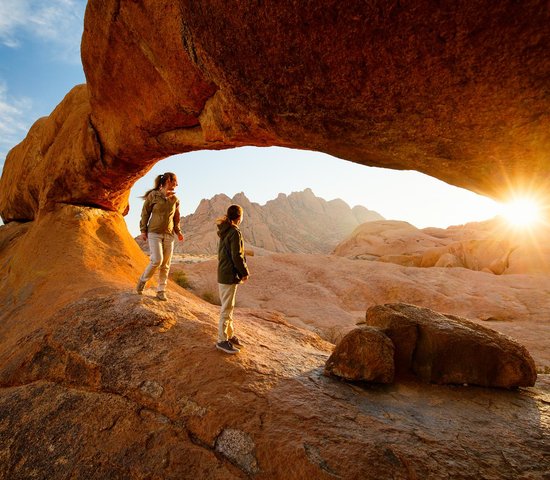 Mère et fille Randonnée Damarland Namibie