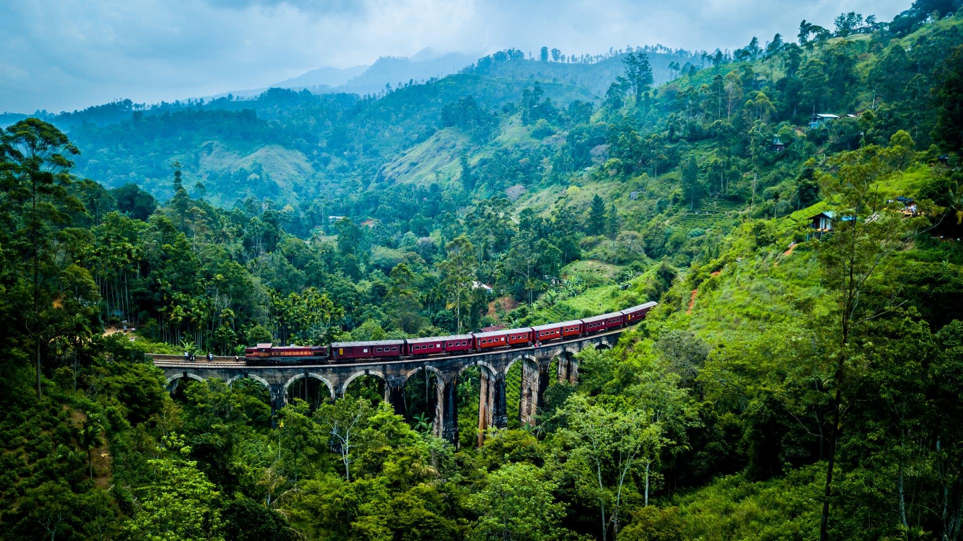 Nine Arches Bridge   Sri Lanka