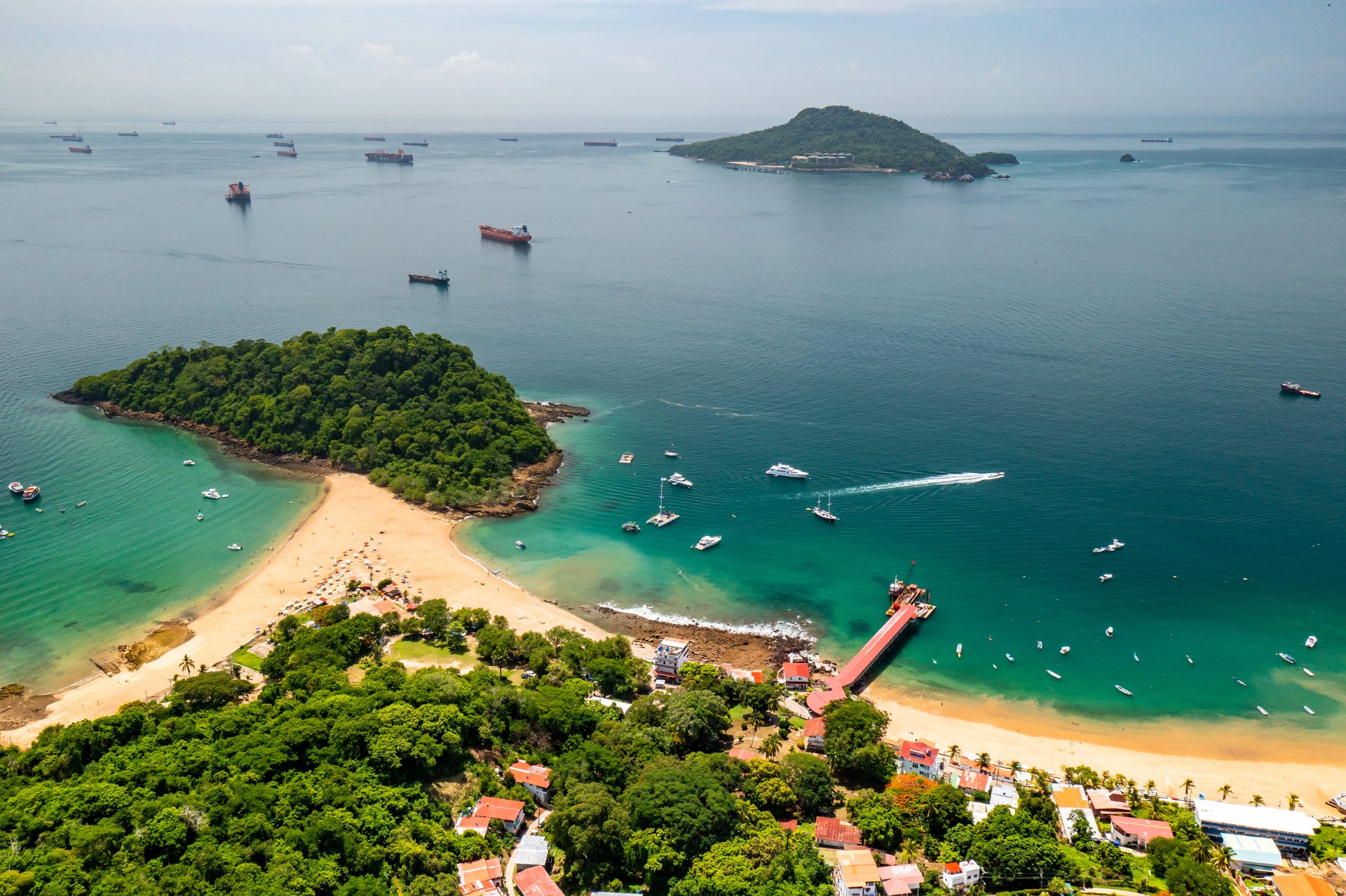 Vue aérienne sur l'île de Taboga au Panama