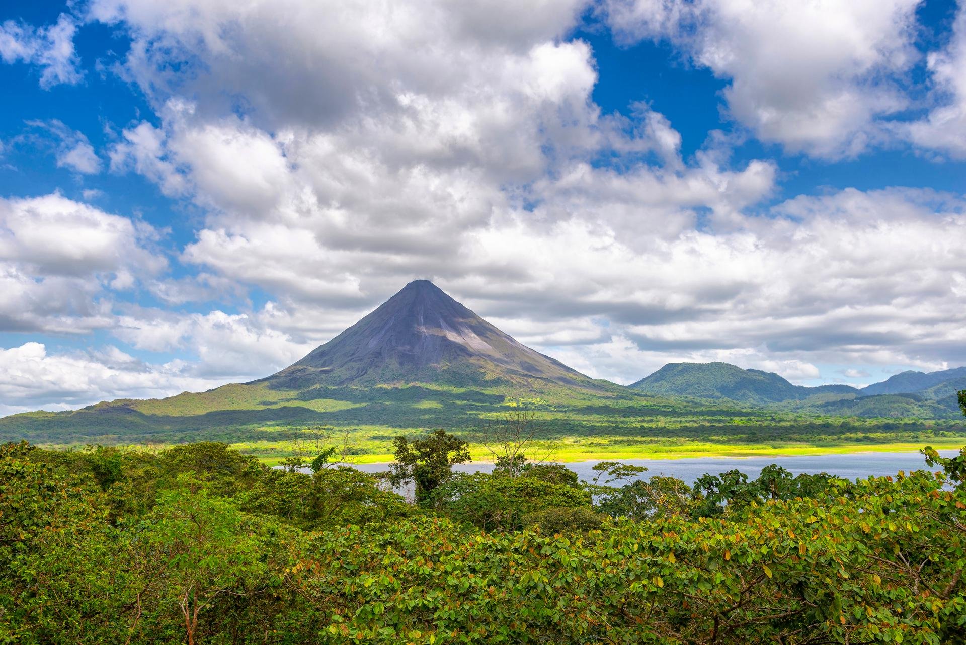 Paysage du Costa Rica, lac la Fortuna