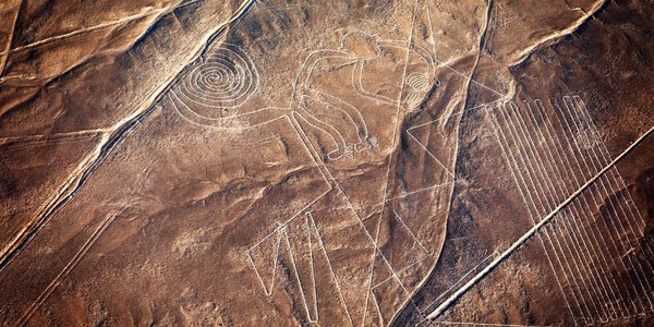 perou nazca lines desert