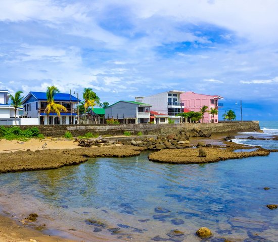 Puerto Limon maison   Costa Rica