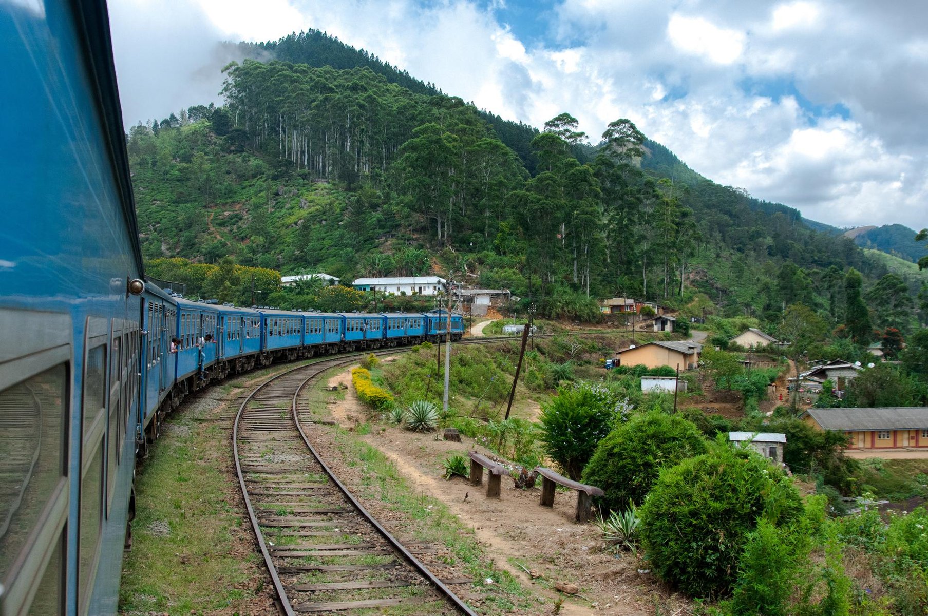 sri lanka train