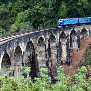 sri lanka train