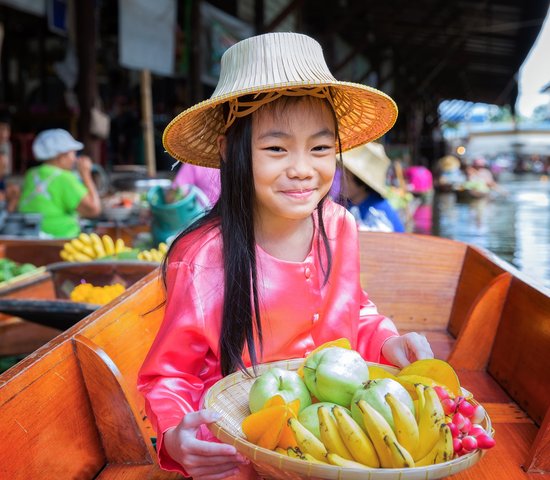 La population en Thaïlande   marché flottant