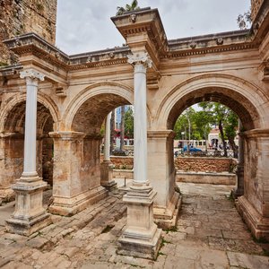 turquie antalya porte hadrien